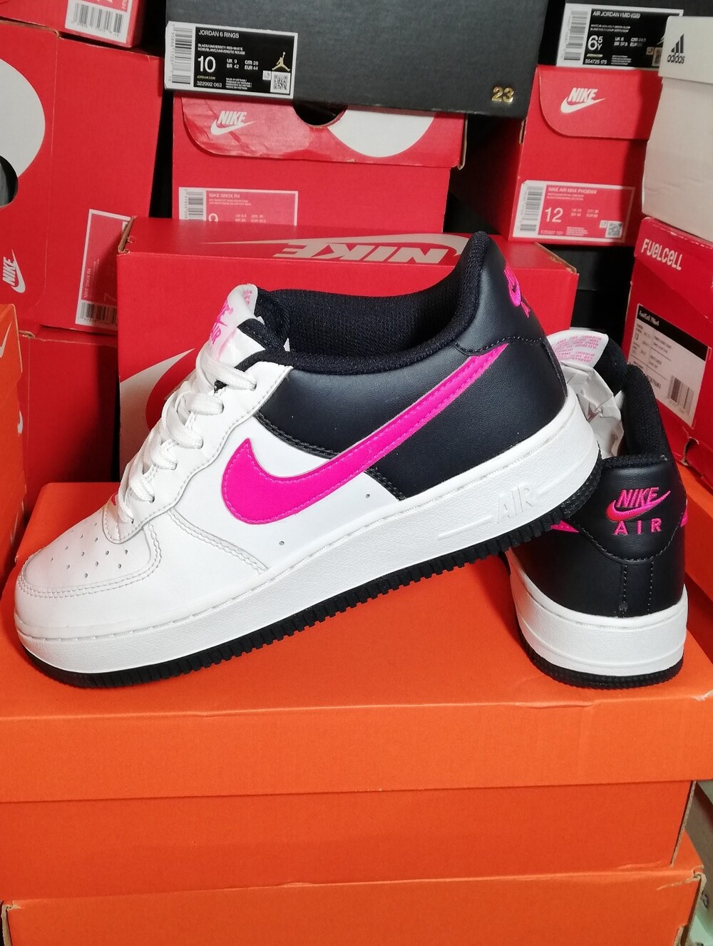 NIKE AIR FORCE 1 PREMIUM EDITION WOMEN'S US SIZE 8 GREAT CONDION